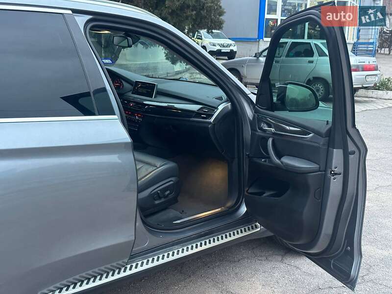 Внедорожник / Кроссовер BMW X5 2016 в Запорожье