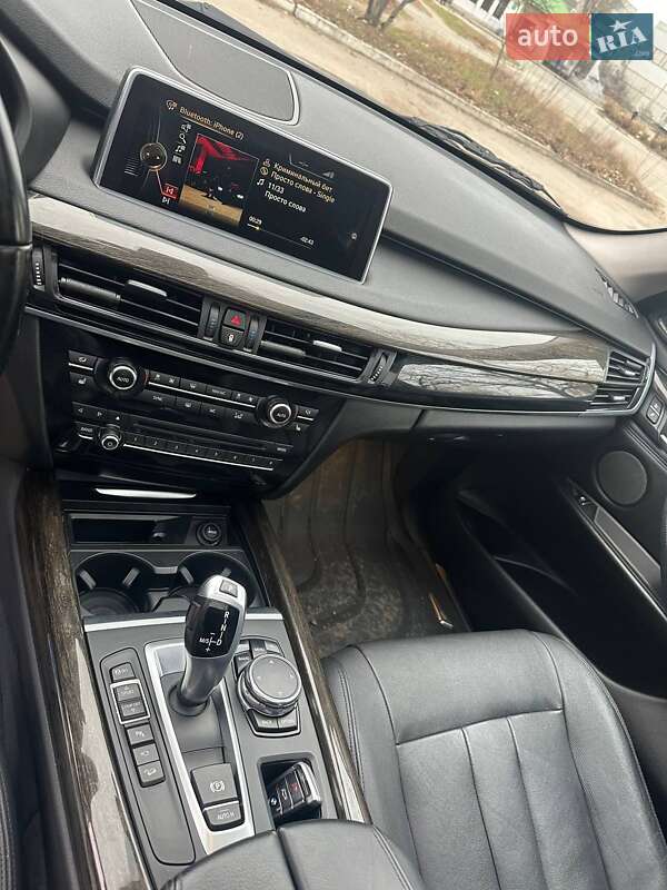 Внедорожник / Кроссовер BMW X5 2016 в Павлограде