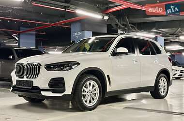 Внедорожник / Кроссовер BMW X5 2022 в Киеве