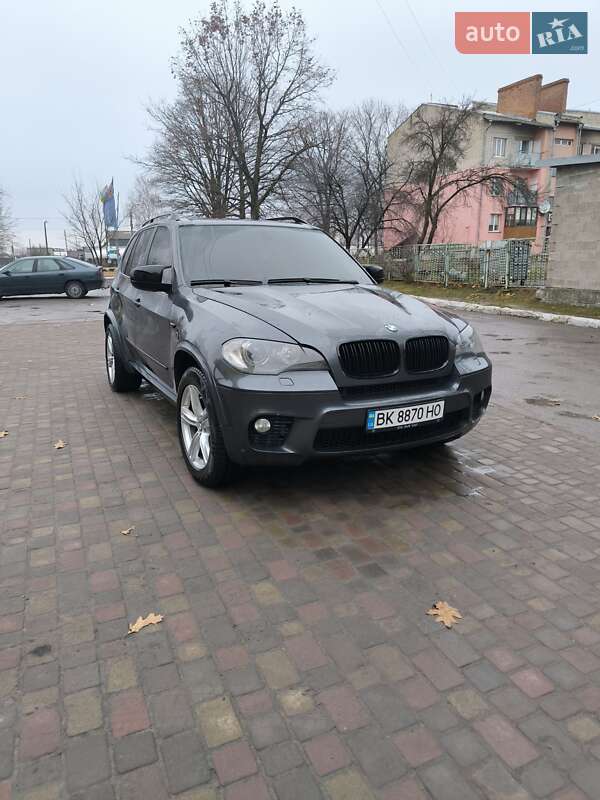 Позашляховик / Кросовер BMW X5 2011 в Рівному