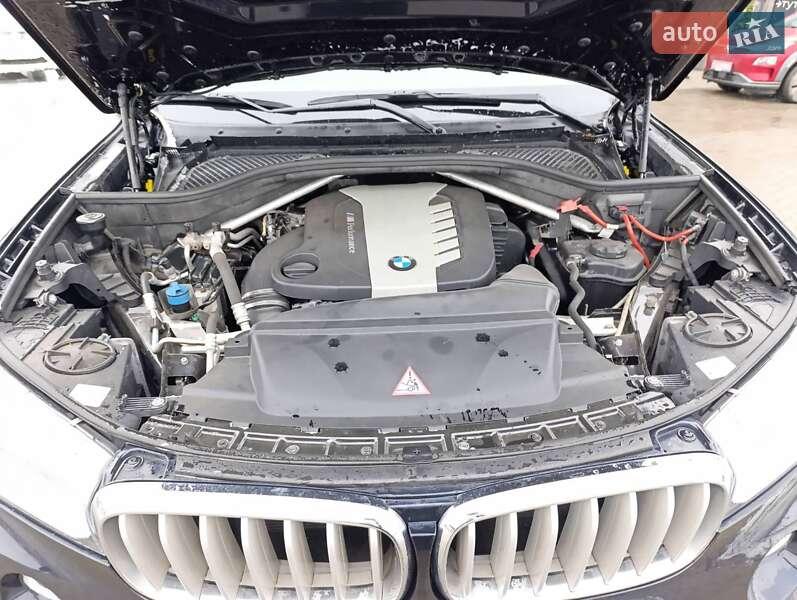 Внедорожник / Кроссовер BMW X5 2013 в Демидовке