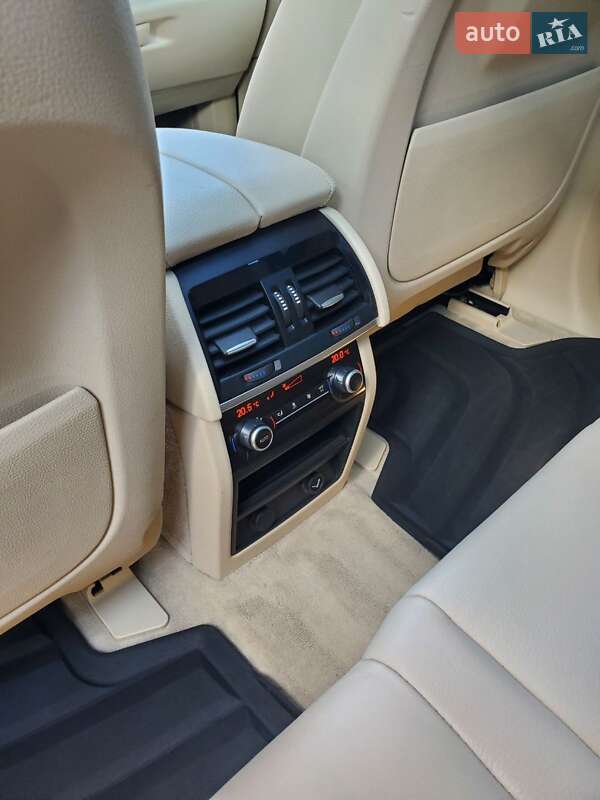 Позашляховик / Кросовер BMW X5 2014 в Дніпрі