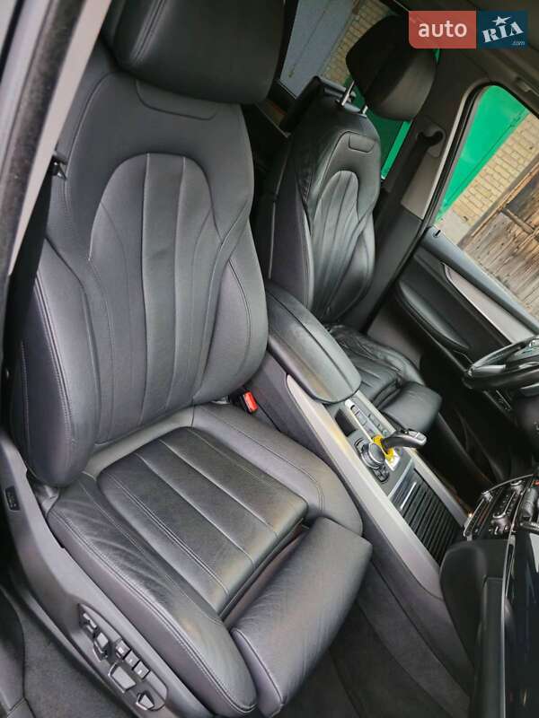 Внедорожник / Кроссовер BMW X5 2016 в Киеве