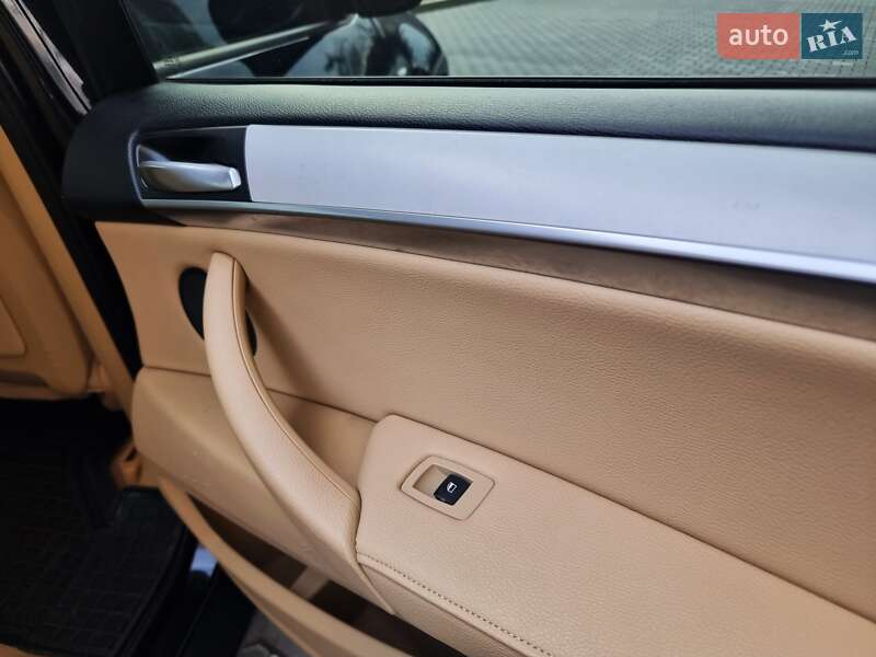 Позашляховик / Кросовер BMW X5 2012 в Хмельницькому