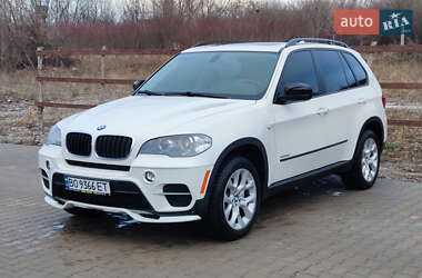 Позашляховик / Кросовер BMW X5 2013 в Чернівцях