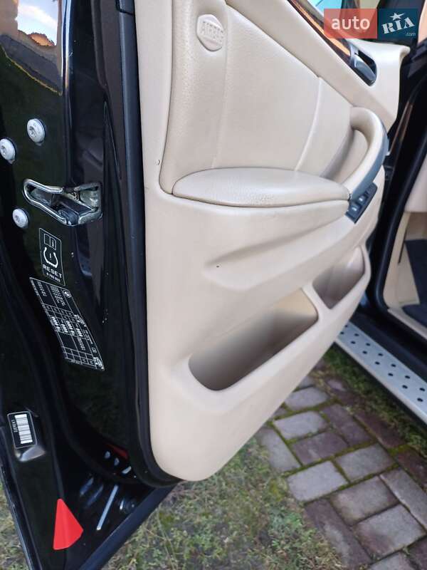 Позашляховик / Кросовер BMW X5 2005 в Чернівцях