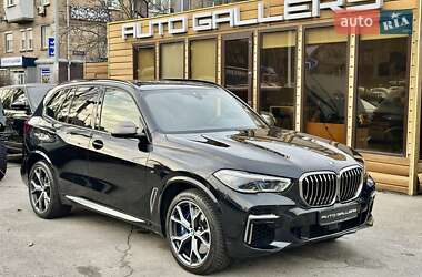 Внедорожник / Кроссовер BMW X5 2022 в Киеве