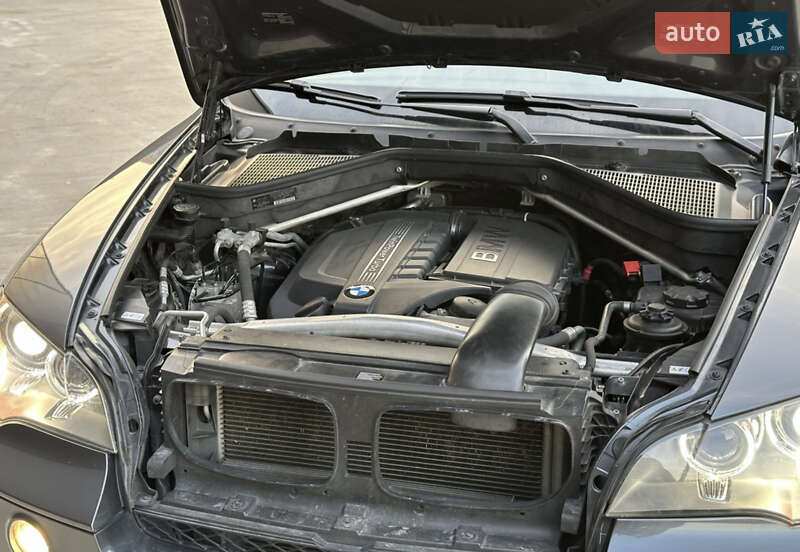 Внедорожник / Кроссовер BMW X5 2013 в Киеве