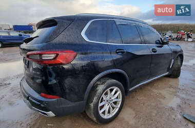 Позашляховик / Кросовер BMW X5 2020 в 