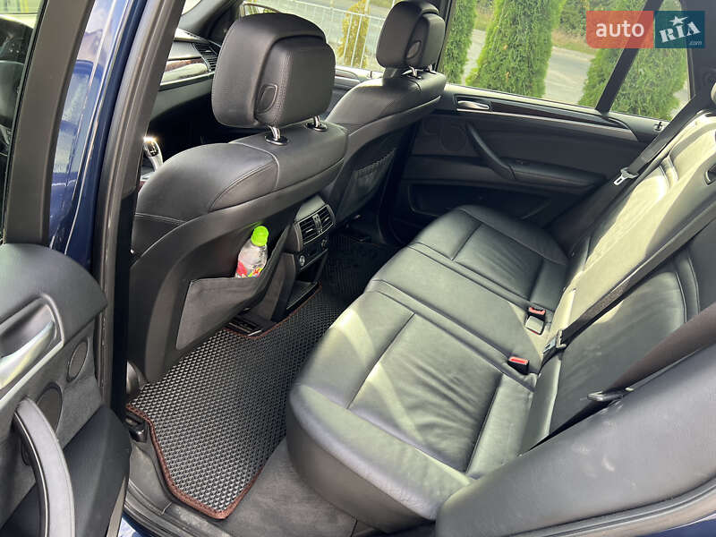 Внедорожник / Кроссовер BMW X5 2012 в Бучаче