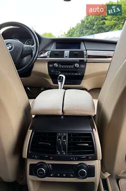 Внедорожник / Кроссовер BMW X5 2012 в 