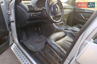 Позашляховик / Кросовер BMW X5 2004 в 