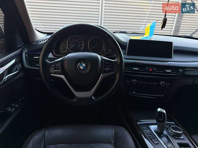 Позашляховик / Кросовер BMW X5 2015 в Черкасах