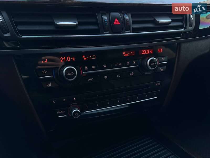 Позашляховик / Кросовер BMW X5 2015 в Черкасах