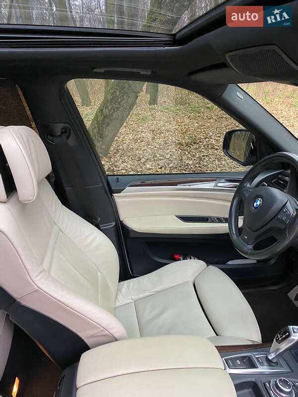 Позашляховик / Кросовер BMW X5 2011 в Києві