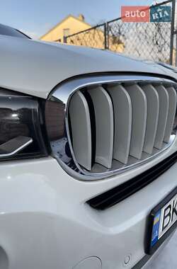 Внедорожник / Кроссовер BMW X5 2014 в Ровно