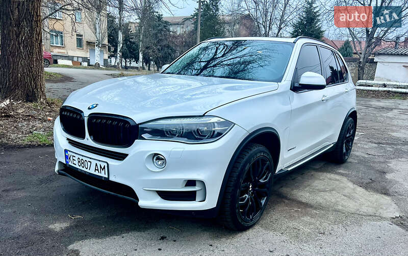 Позашляховик / Кросовер BMW X5 2014 в Києві