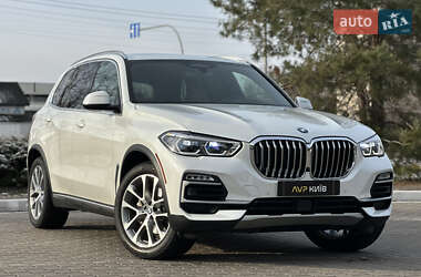 Внедорожник / Кроссовер BMW X5 2020 в 