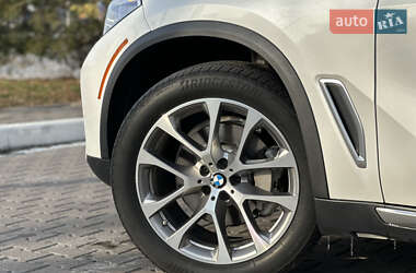 Внедорожник / Кроссовер BMW X5 2020 в 