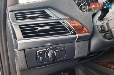 Позашляховик / Кросовер BMW X5 2013 в 