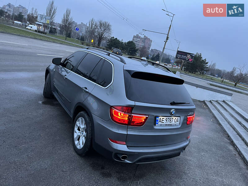 Внедорожник / Кроссовер BMW X5 2013 в Днепре