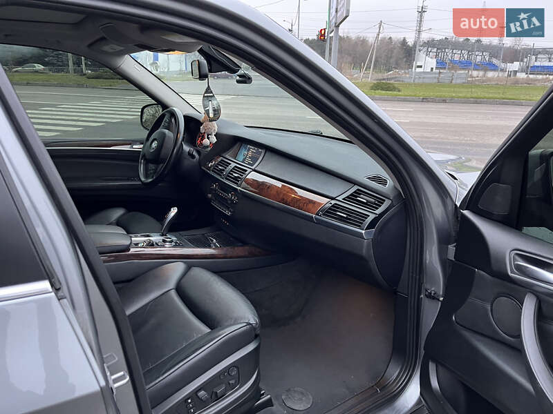 Внедорожник / Кроссовер BMW X5 2013 в Днепре