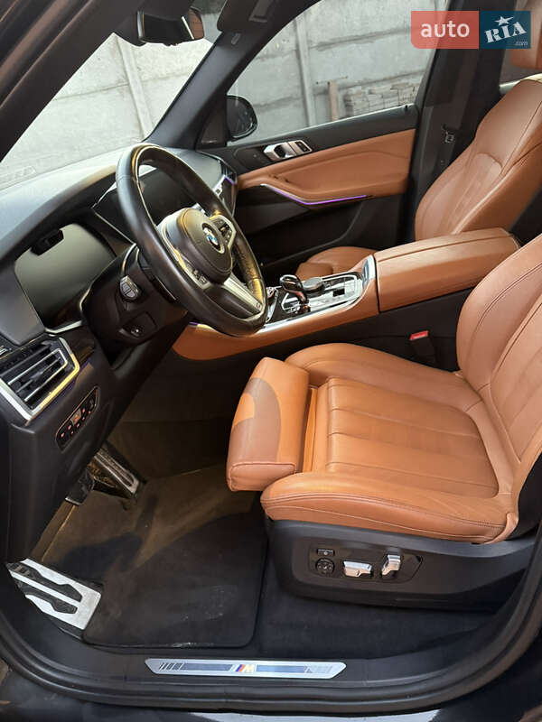 Позашляховик / Кросовер BMW X5 2019 в Чернігові