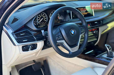 Позашляховик / Кросовер BMW X5 2015 в 