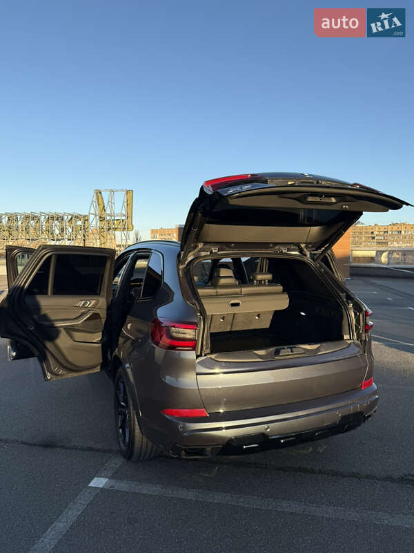Позашляховик / Кросовер BMW X5 2019 в Києві