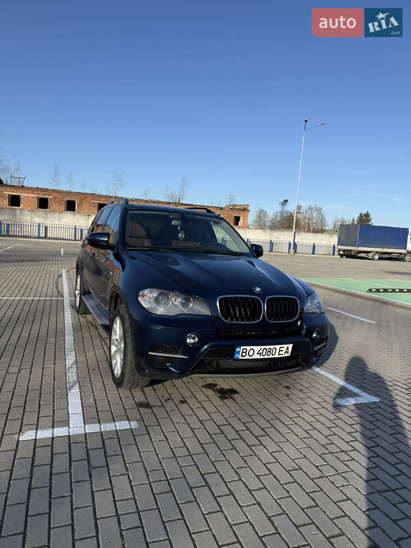 Внедорожник / Кроссовер BMW X5 2013 в 