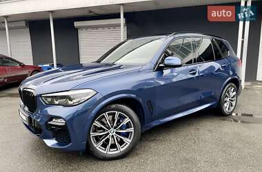 Внедорожник / Кроссовер BMW X5 2019 в 