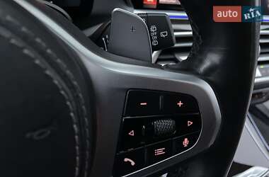 Внедорожник / Кроссовер BMW X5 2019 в 