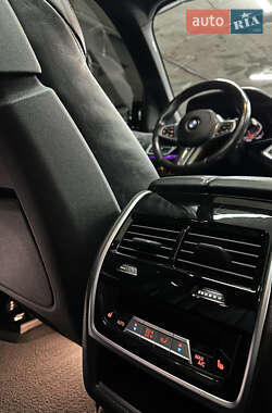 Внедорожник / Кроссовер BMW X5 2019 в 