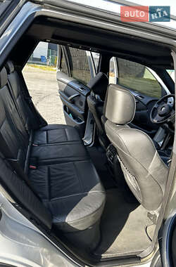 Внедорожник / Кроссовер BMW X5 2004 в 