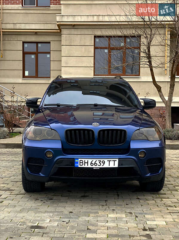 Внедорожник / Кроссовер BMW X5 2011 в 