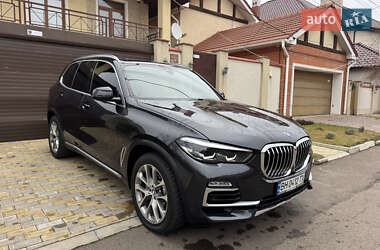 Внедорожник / Кроссовер BMW X5 2019 в 