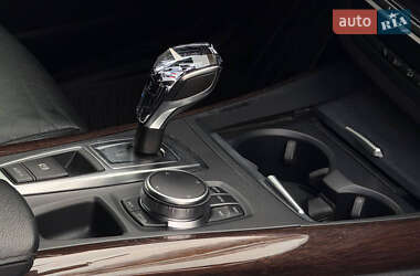 Позашляховик / Кросовер BMW X5 2011 в 