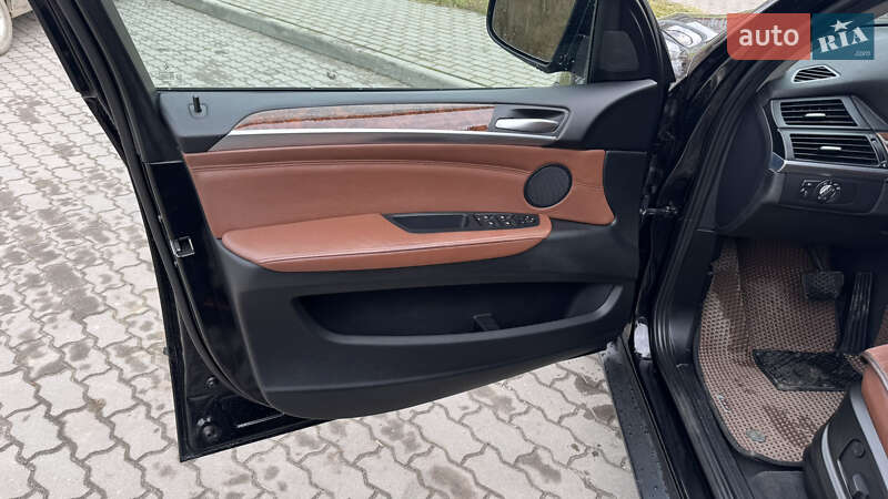 Внедорожник / Кроссовер BMW X5 2012 в Львове
