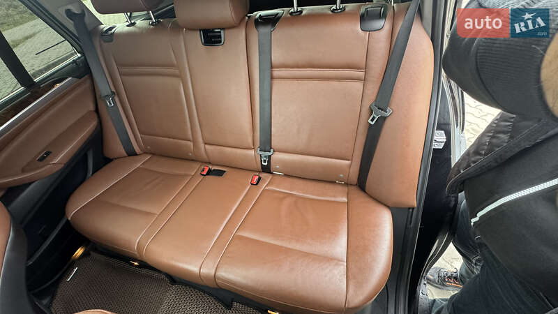 Внедорожник / Кроссовер BMW X5 2012 в Львове
