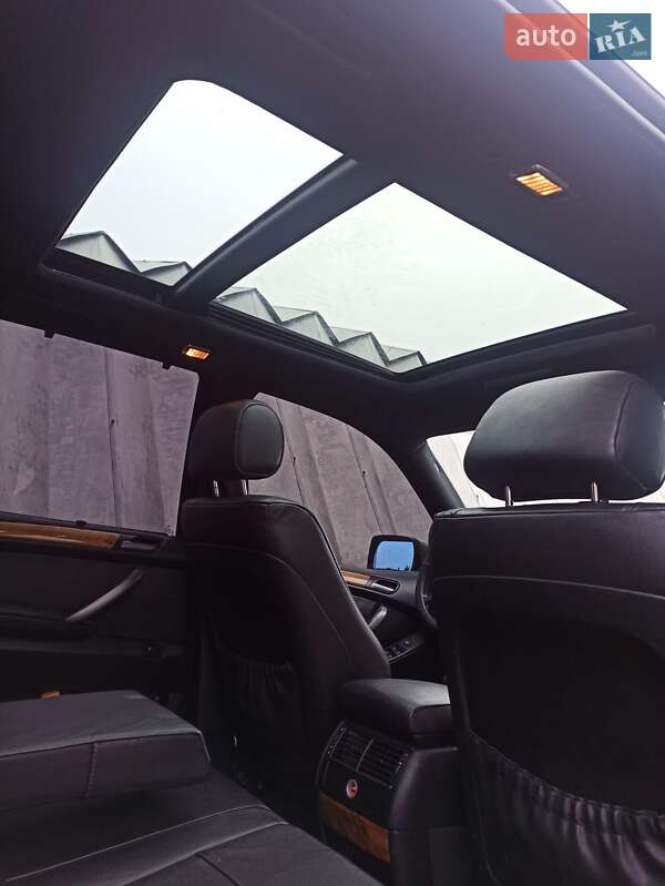 Внедорожник / Кроссовер BMW X5 2005 в Ровно