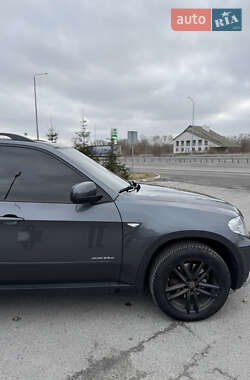 Позашляховик / Кросовер BMW X5 2011 в 