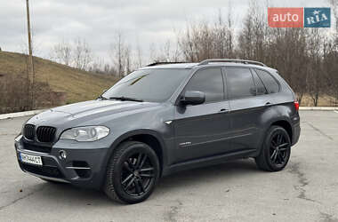 Позашляховик / Кросовер BMW X5 2011 в 