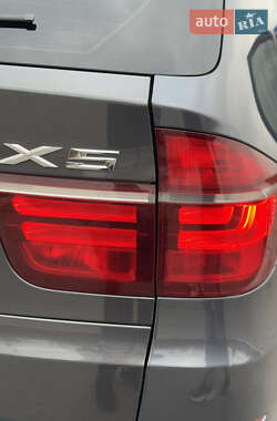 Позашляховик / Кросовер BMW X5 2011 в 