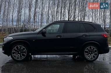 Позашляховик / Кросовер BMW X5 2018 в 