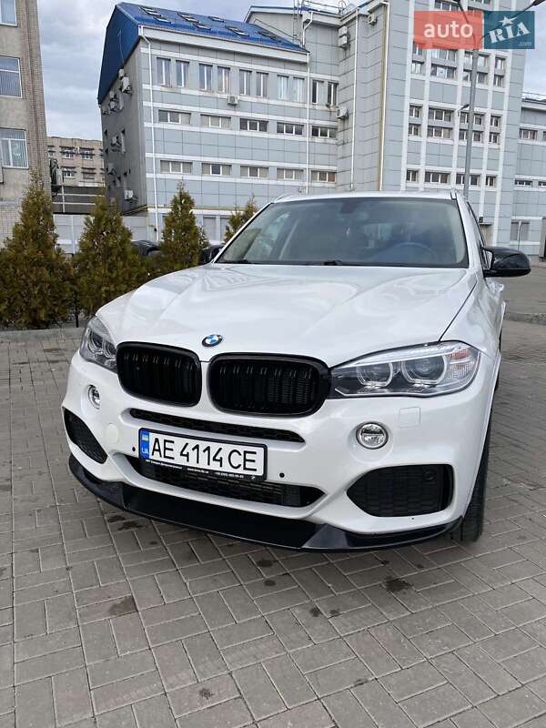 Внедорожник / Кроссовер BMW X5 2015 в Днепре