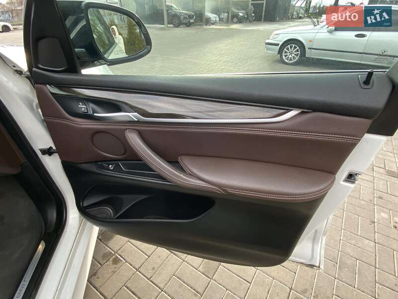 Внедорожник / Кроссовер BMW X5 2015 в Днепре