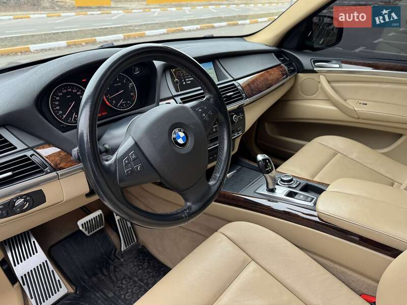 Позашляховик / Кросовер BMW X5 2013 в Петропавлівській Борщагівці