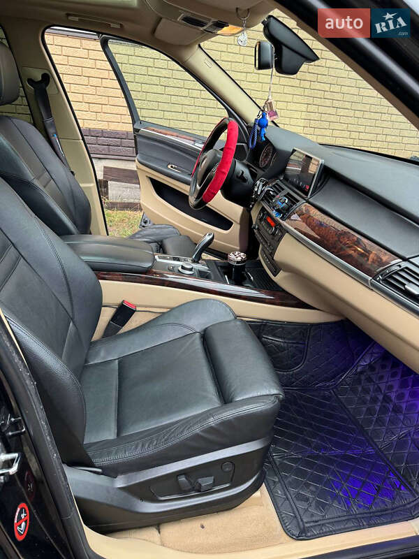 Внедорожник / Кроссовер BMW X5 2007 в Рокитном