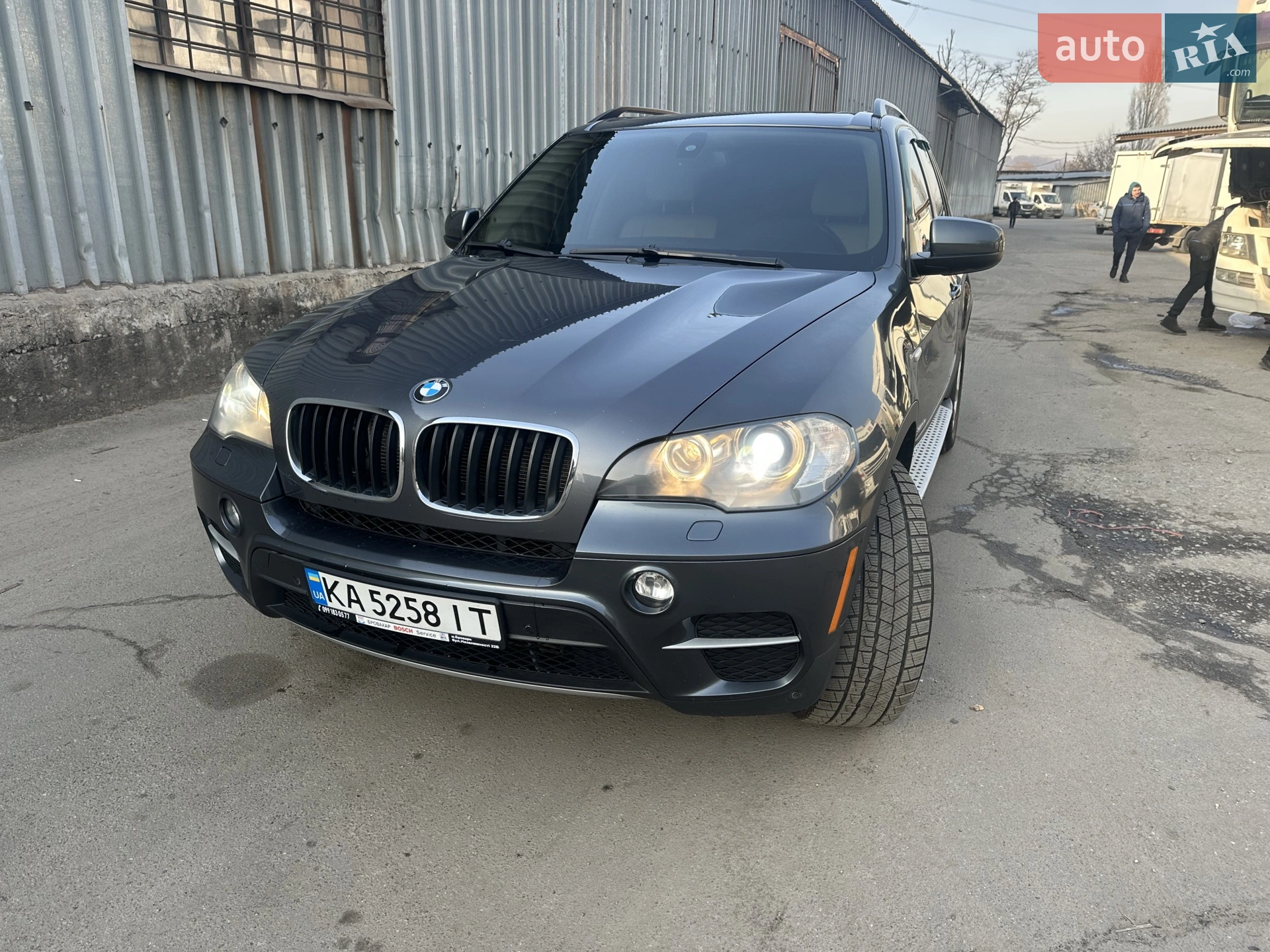 2010 BMW X5 - мініатюра 11