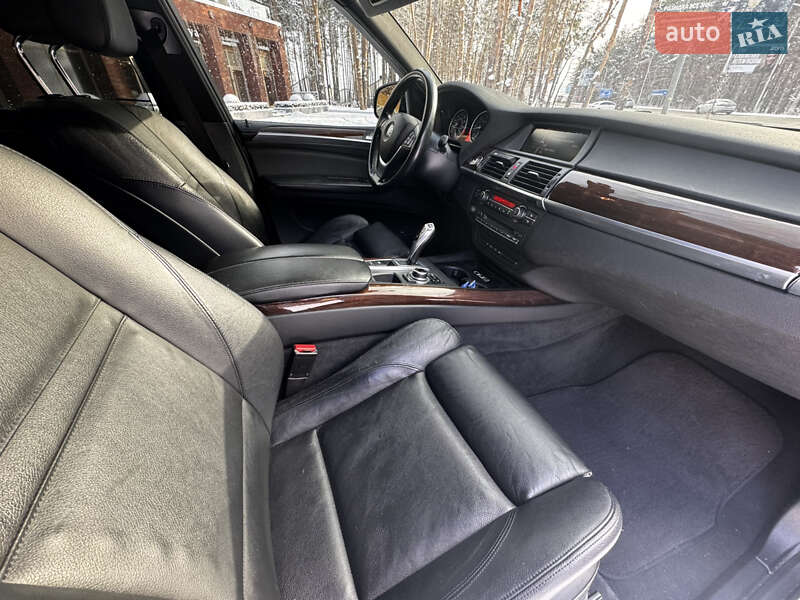 Внедорожник / Кроссовер BMW X5 2012 в Киеве